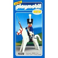 Playmobil 1032 Husar guardia Real (editado por Lyra)